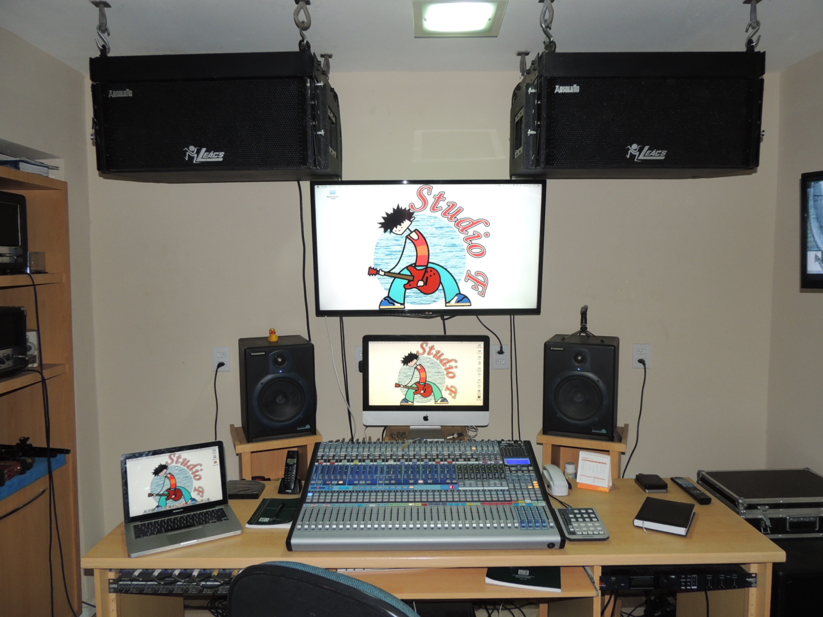 Studio F - Foto 1